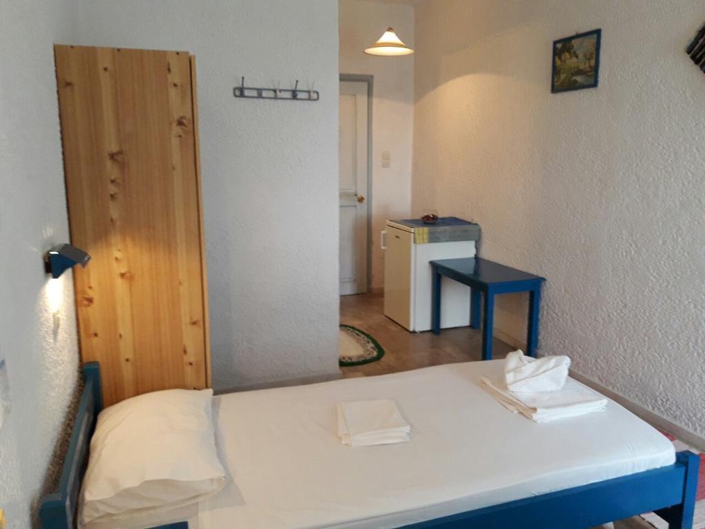 Hotel Kamari Massouri Extérieur photo