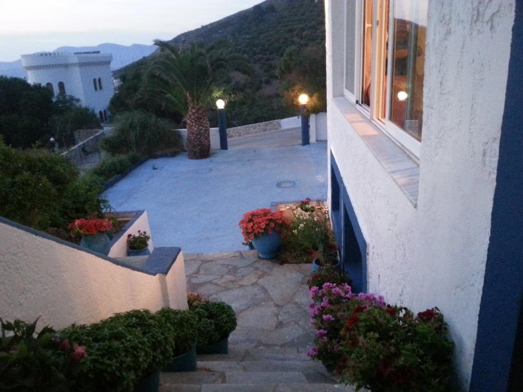 Hotel Kamari Massouri Extérieur photo