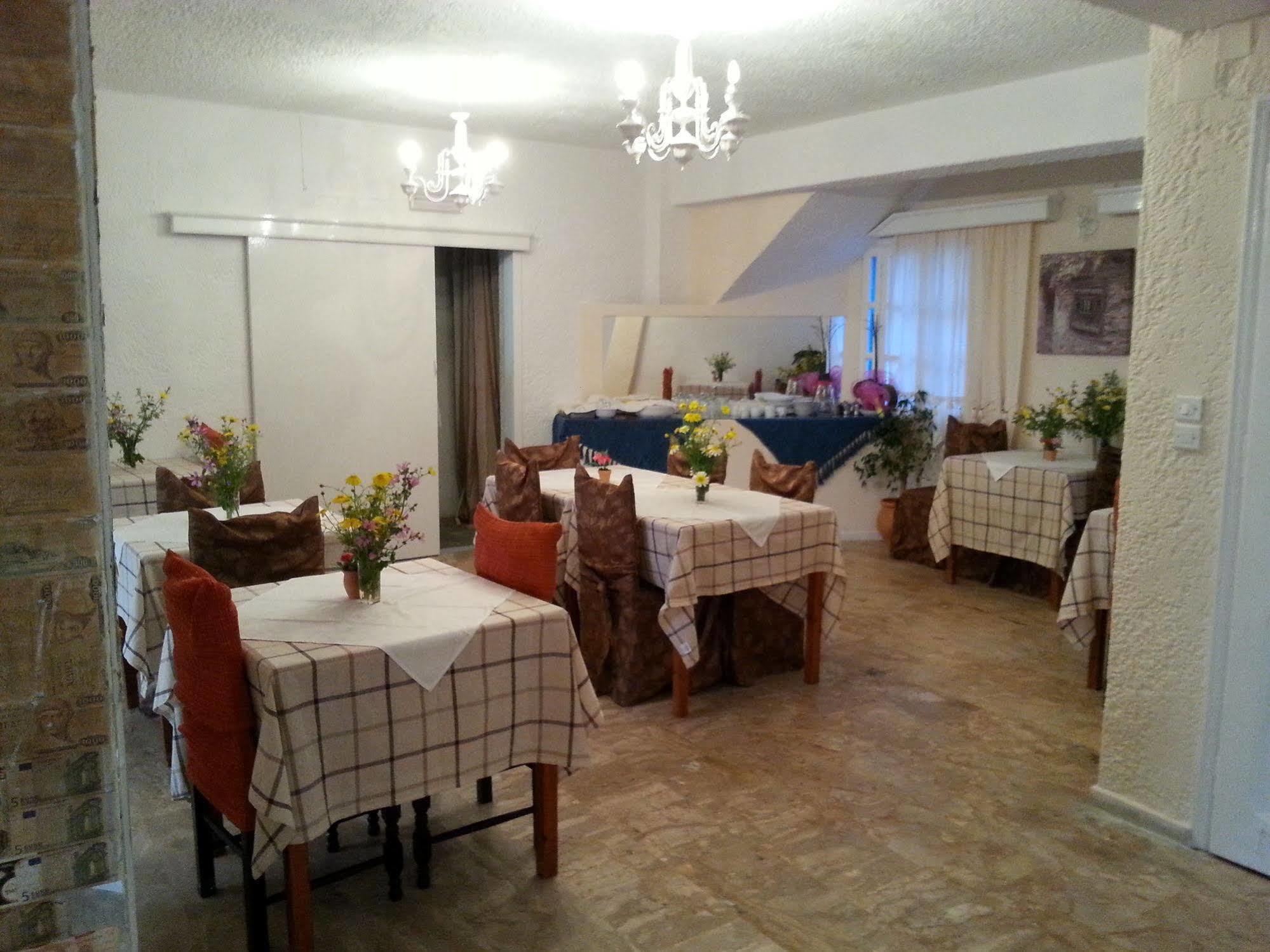 Hotel Kamari Massouri Extérieur photo